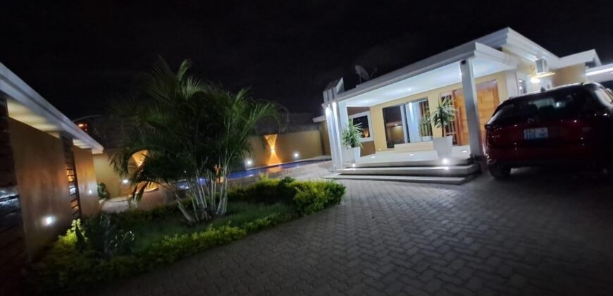 BELÍSSIMA MORADIA T3 COM PISCINA