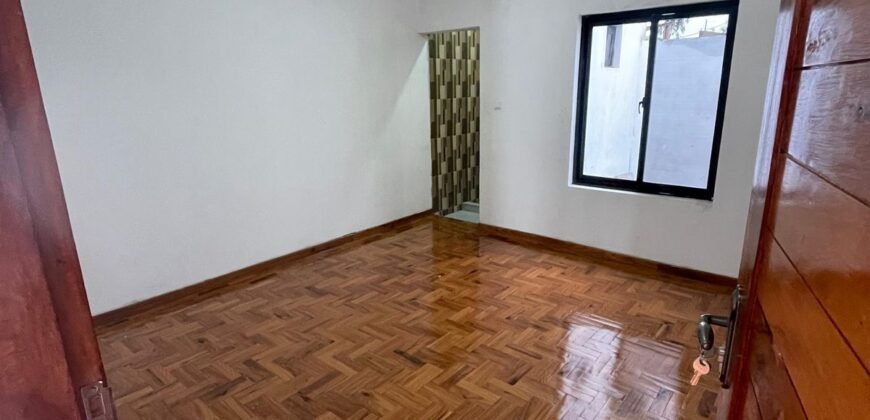 Arrenda-se Casa T2 – Quintal Independente