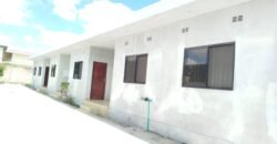 Arrenda se Luxuosa T1 Placas num Condomínio