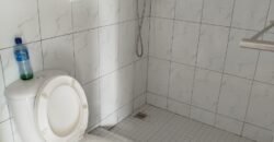 Arrenda se Luxuosa T1 Placas num Condomínio