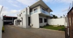 Vende-se Casa tipo R/c 1° andar